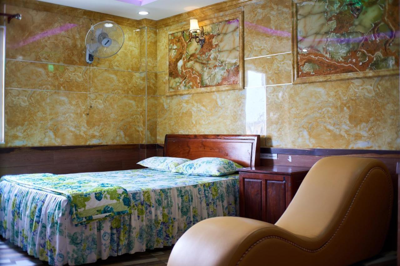 Hoa Anh Dao 2 Hotel Thuận An Ngoại thất bức ảnh